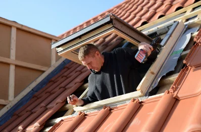 Pose de fenêtres de toit Velux au Ménil-Scelleur